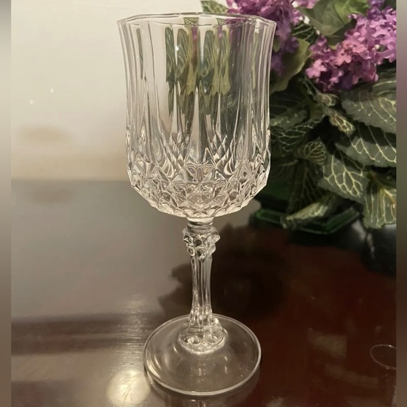 Cristal D’arques French Crystal Wine Glass Set / 18 pcs / 8oz. / 6oz. / 4oz. - Picture 6 of 7